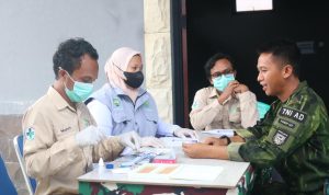 Skrining Malaria Digelar di Pos Kotis Yonif 147/KGJ, Kesehatan Prajurit Jadi Perhatian