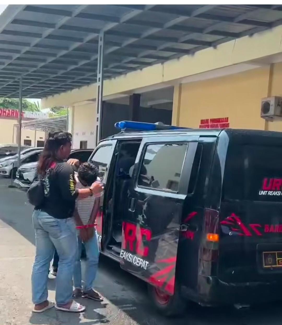 Penangkapan Pelaku Penganiayaan Seorang Nelayan di Kecamatan Camplong Ditangkap Tim URC Satreskrim Polres Sampang