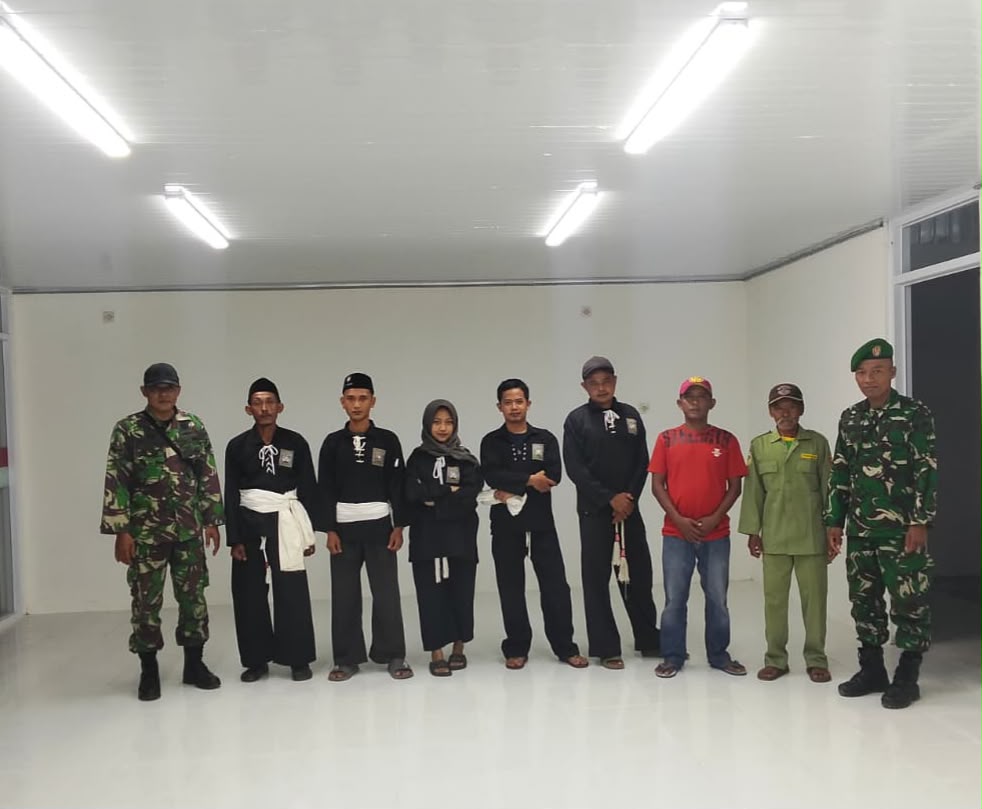 Patroli Malam, Babinsa Purwantoro Perkuat Komsos dan Keamanan Lingkungan